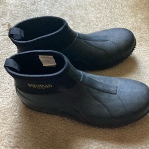 Red head muk boots size 13. EUC